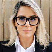 Bonjour! Diplômée bac+5 en littérature anglaise, je peux enseigner l’anglais courant et l’anglais pro à tous les niveaux et je peux faire les préparations des tests (TOEIC, TOEFL, IELTS, LINGUASKILL, etc…). Pour le moment, je peux qu’à distance. Plus de 1
